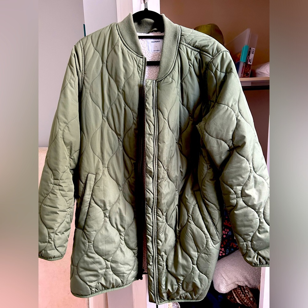 Green quilted midseason jacket